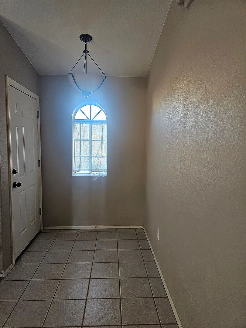 Pool/Spa Unfurnished Long Term Home — Photo 4