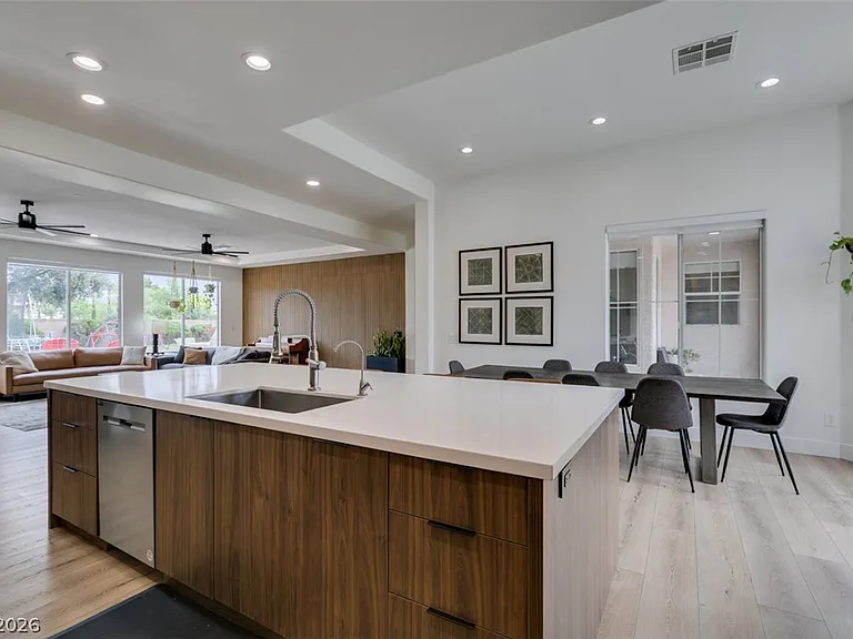 7210 Shallowford Ave — Photo 27