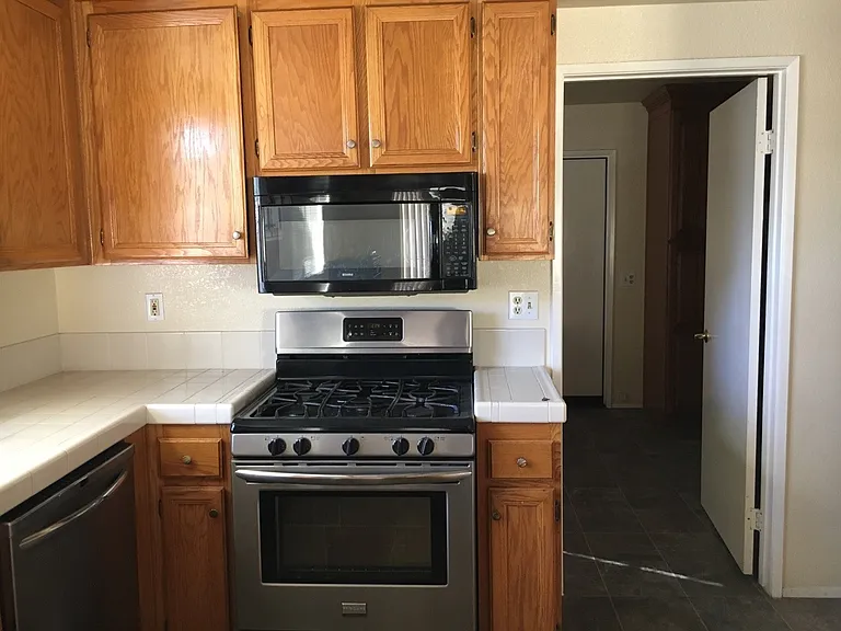 0 Tomiko Dr — Photo 3