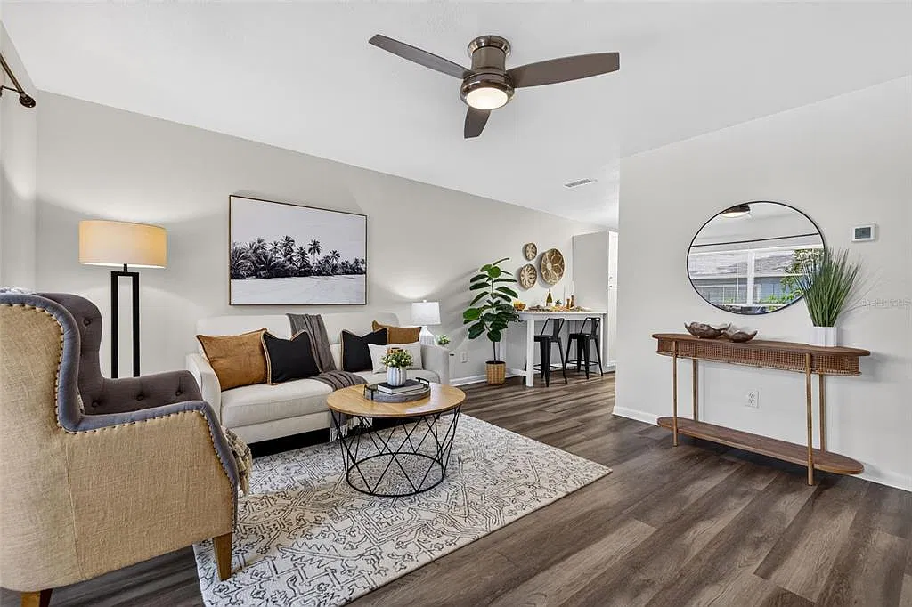 2 bed, 1.0 bath, 783 sqft, $2,500 — Photo 3