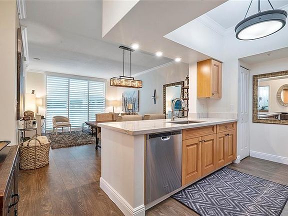 4th image of 347 N New River Drive #407