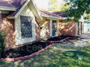 5139 Bungalow Ln, Houston, TX 77048