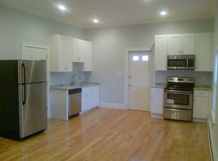 24 Van Winkle St UNIT 2R, Dorchester Center, MA 02124