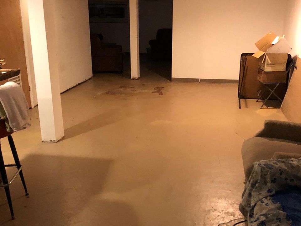 2nd image of 10047 S Merrill Ave