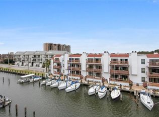 7300 Lakeshore Dr APT 36, New Orleans, LA 70124