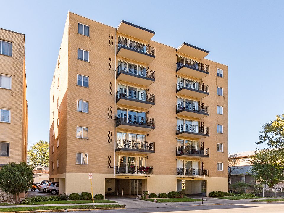 1st image of 2930 N Harlem Ave APT 2C