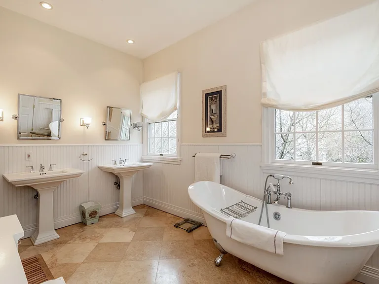 89 Whooping Hollow Rd — Photo 10