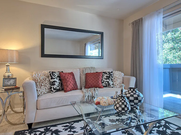 Bridge Bay Apartments — Photo 4