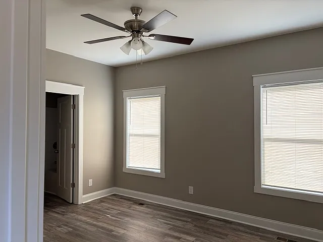 3 bed, 1400 sqft, $1,800 — Photo 4