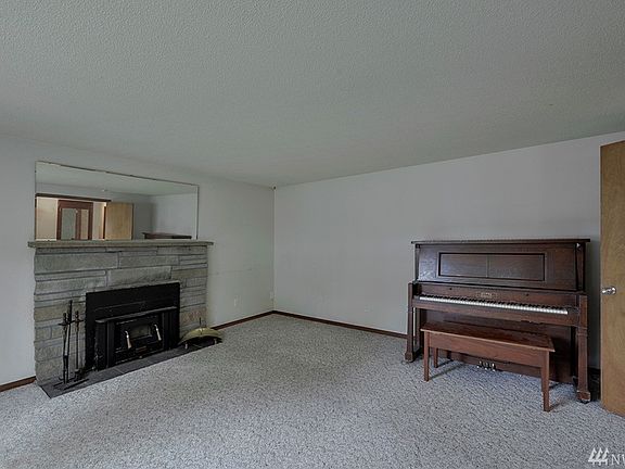 5th image of 10427 11th Avenue Ct S