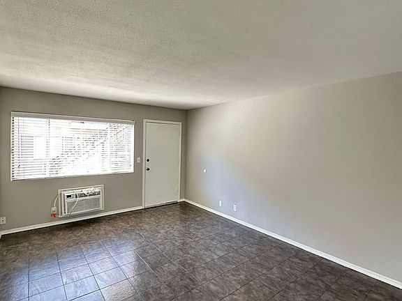 4th image of 928-932 N Alameda Ave #932-I