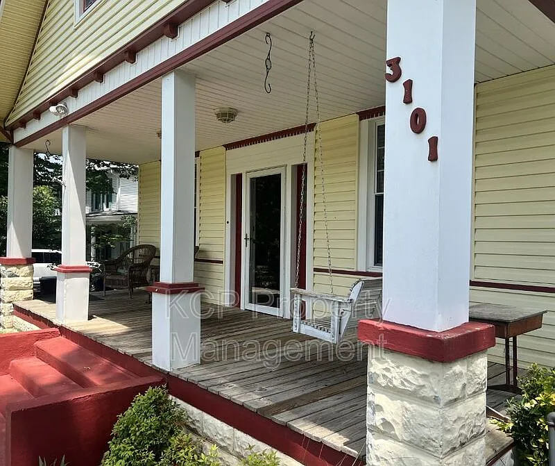 3 bed, 2.0 bath, 1634 sqft, $1,600 — Photo 2