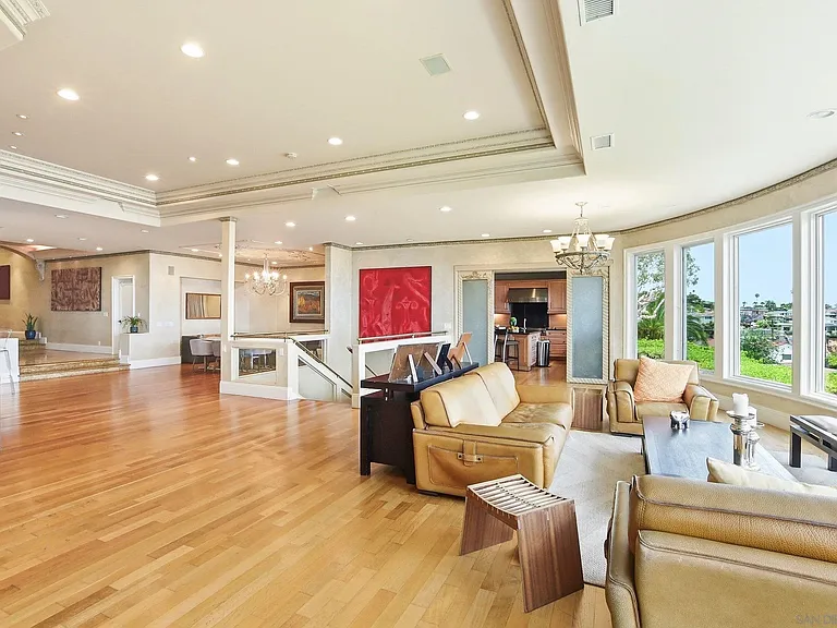 1011 Avenida Amantea — Photo 27