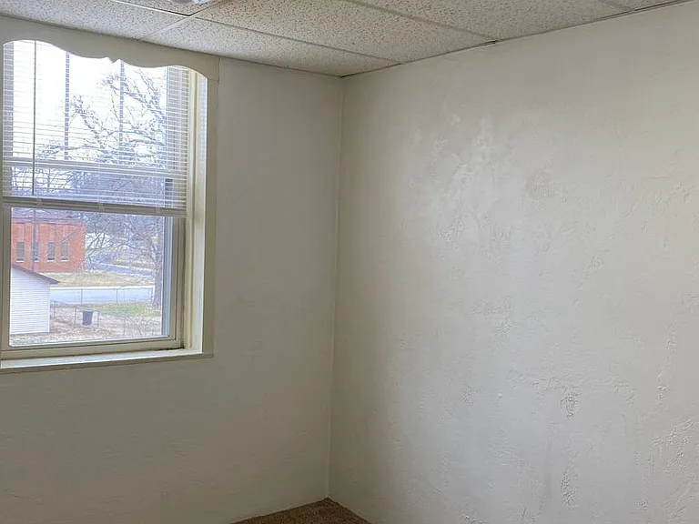 315 West Main St — Photo 8