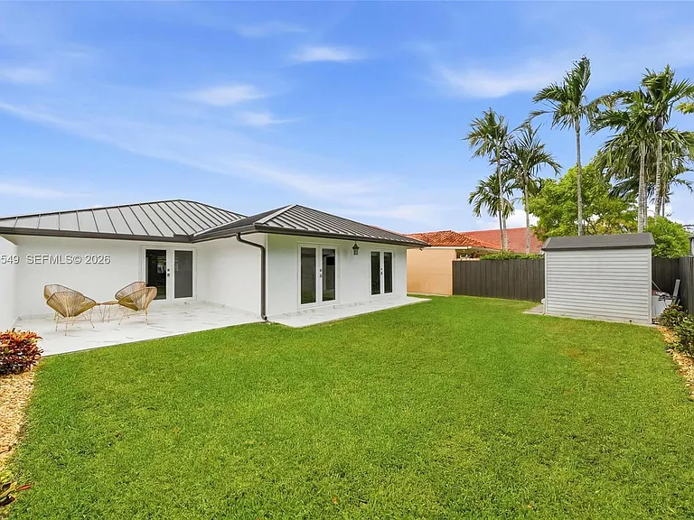 881 NW 133rd Ave — Photo 36