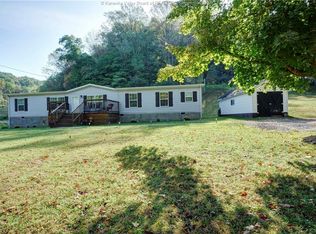 425 Burns Rd, Scott Depot, WV 25560