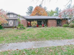 12960 Lampadaire Dr, Saint Louis, MO 63141