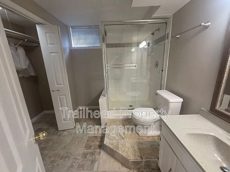 14002 Goodman St — Photo 45