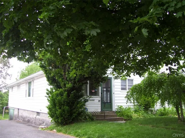 111 Wilmore Pl, Syracuse, NY 13208