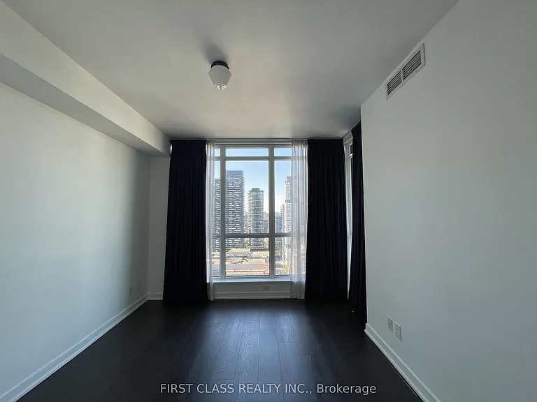 199 Richmond St W #2706 — Photo 11