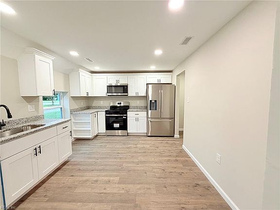 3rd image of 51 N Mary Peake Blvd