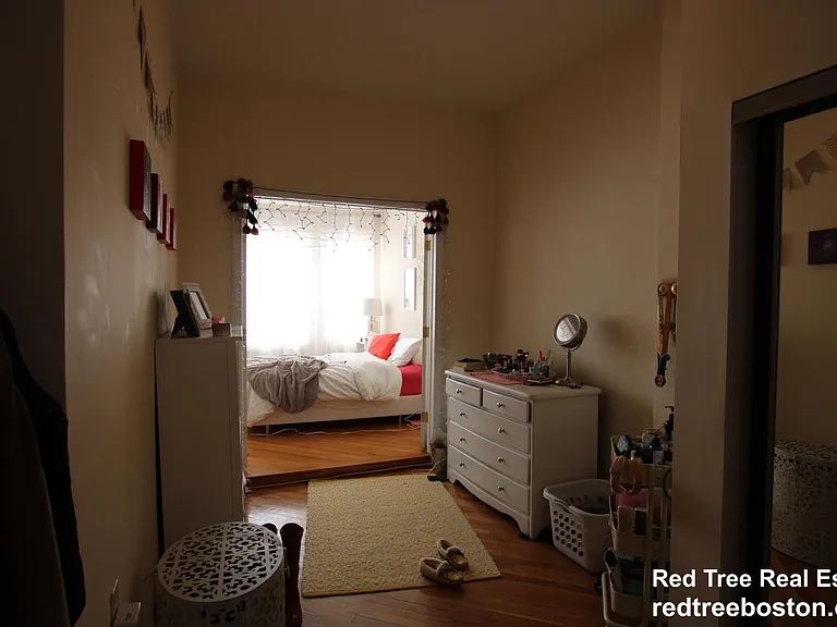 1689 Beacon St #1689 — Photo 6