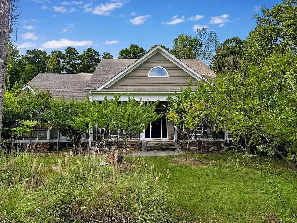 140 Adams Park Dr