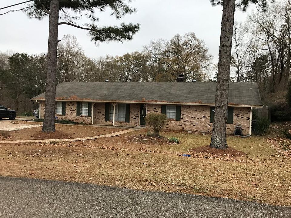 1st image of 359 Lakeside Dr