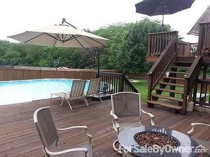 Lower deck, upper deck and patio