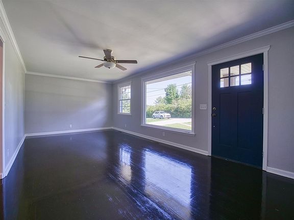 5th image of 505 Northcrest Dr
