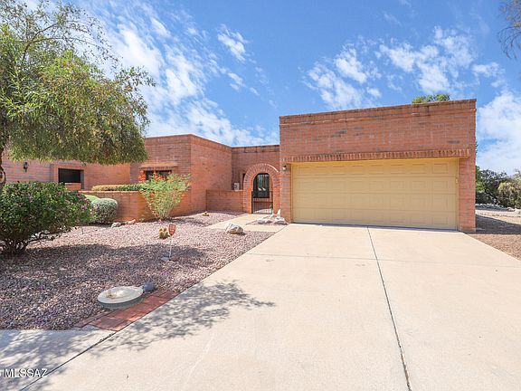 3rd image of 8563 N Candlewood Loop