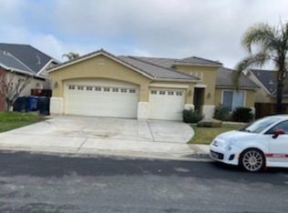 3165 Nutmeg Pl, Hanford, CA 93230