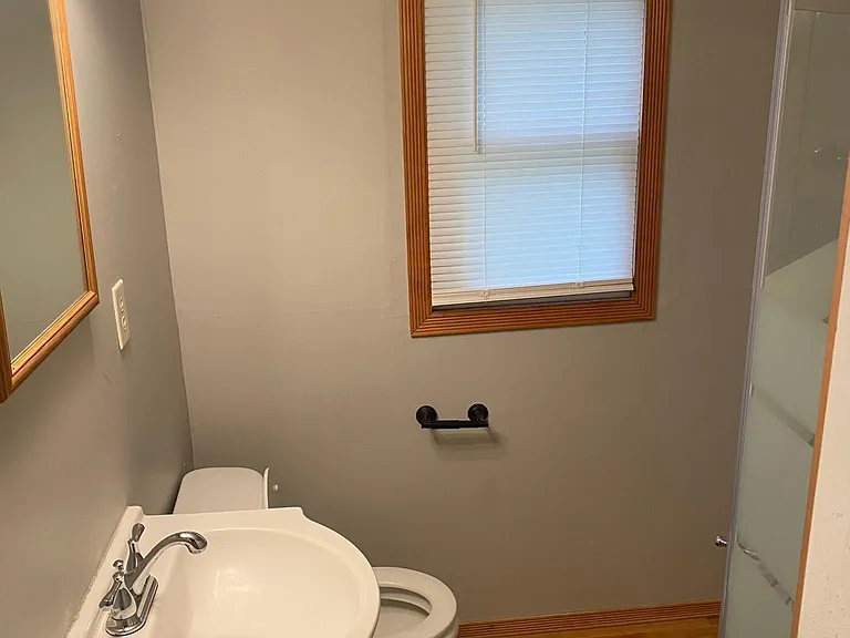 109 N Adams St — Photo 9
