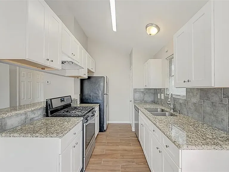 16938 Enchanted Cir E — Photo 14