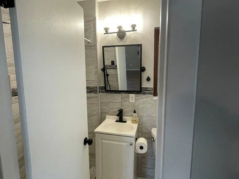 605 Kentshire Cir — Photo 29