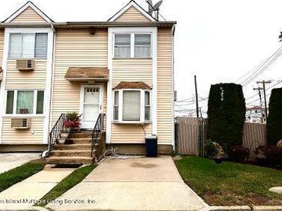 10 Northport Ln, Staten Island, NY, 10314