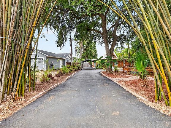 4th image of 507 Lakeshore Dr