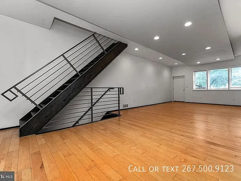 907 N 5th St — Photo 8