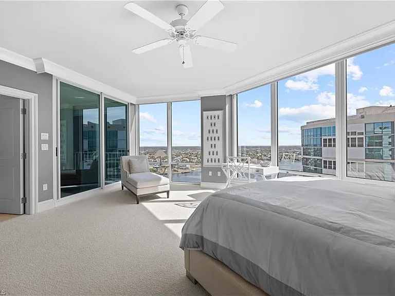 3991 Gulf Shore Blvd N #Penthouse 101 — Photo 31