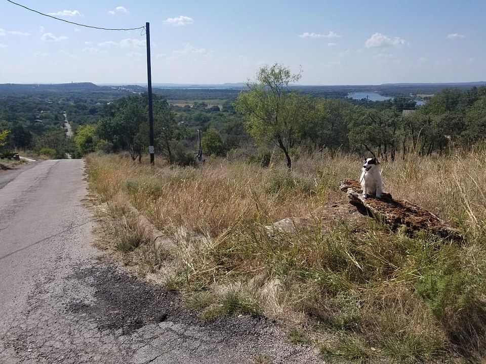 1st image of Circle Dr