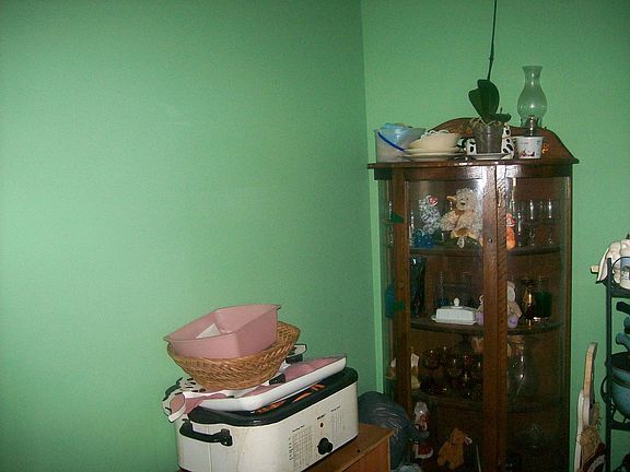 5th image of 178 Greenhill Way