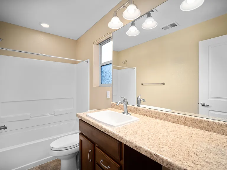 572 S Vance Ct — Photo 10
