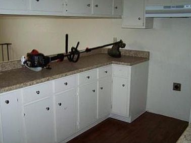 3rd image of 932 E Monterey Ct APT B