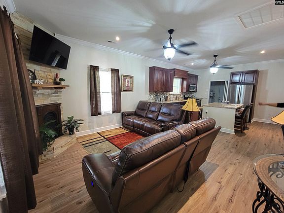 4th image of 1322 Jefferson St