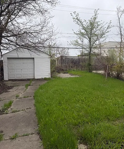 20123 Concord St — Photo 17