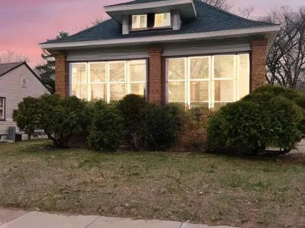 2714 Wyoming Ave SW, Wyoming, MI 49519