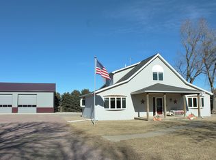 408 Dairy Ln, South Sioux City, NE 68776
