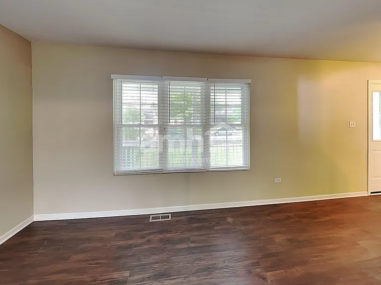 5301 Sunmeadow Dr — Photo 6