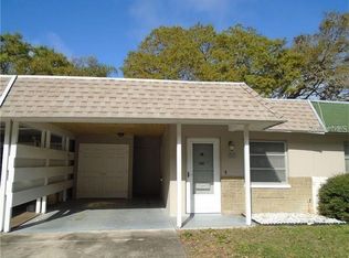 140 Sky Loch Dr E, Dunedin, FL 34698