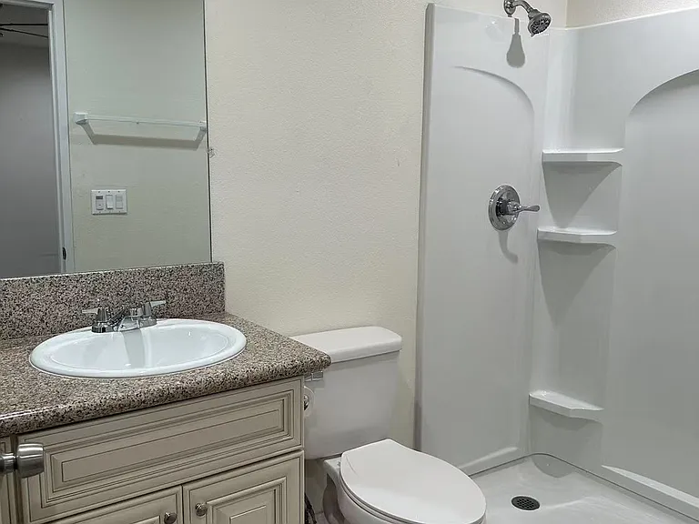 4174 Douglass Ave — Photo 4